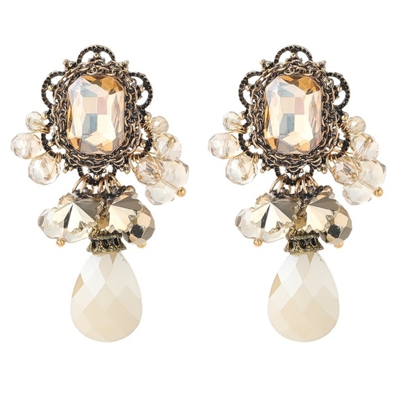Champagne Crystal & Goldtone Vintage Cameo Pear Drop Earrings - Picture 1 of 1